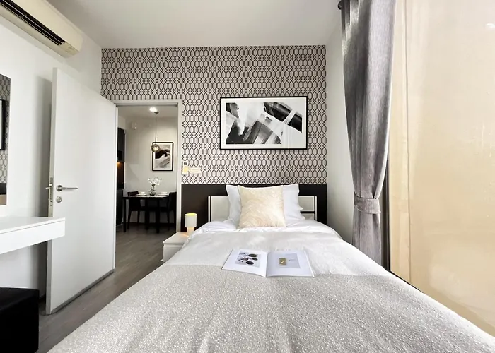 100 To Bts L High-rise Unitl Iconsiam Bangkok