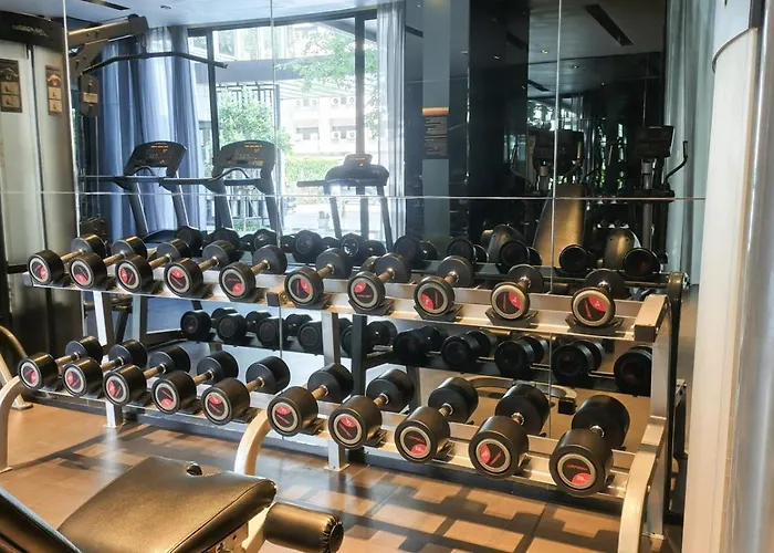 100 To Bts L High-rise Unitl Iconsiam Bangkok