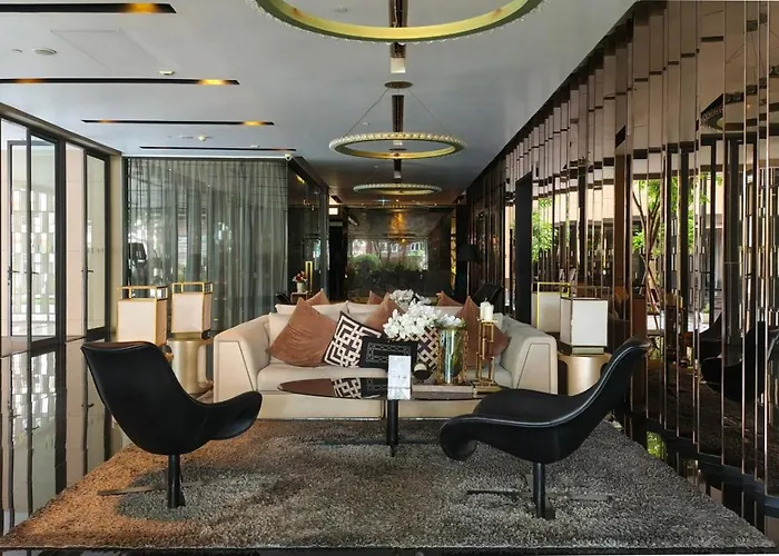 Apartment 100 To Bts L High-rise Unitl Iconsiam Bangkok