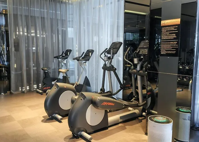 100 To Bts L High-rise Unitl Iconsiam *